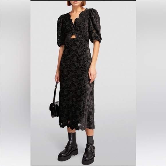 Sandro Ellen Velvet Scallop Maxi Black Noir Floral
Black Dress size 40/10 NWOT - Picture 7 of 16